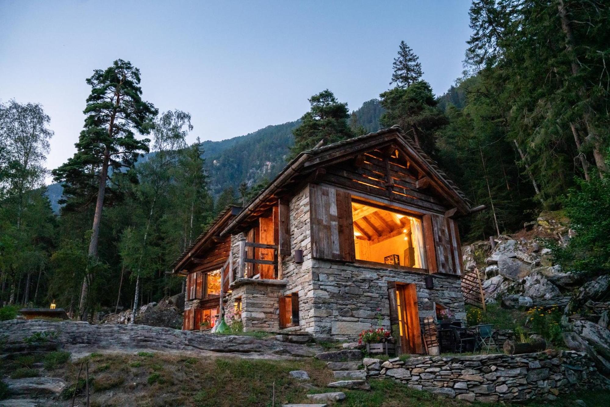 Resalbert Chalet Chiavenna Buitenkant foto